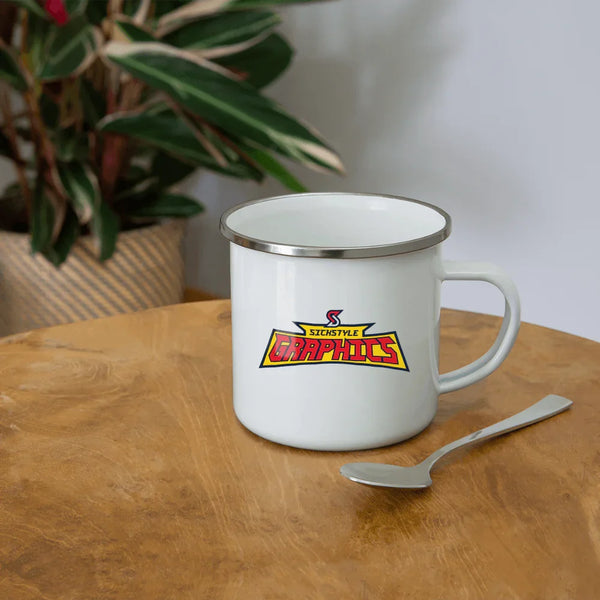 Weiße Emaille-Tasse mit 
