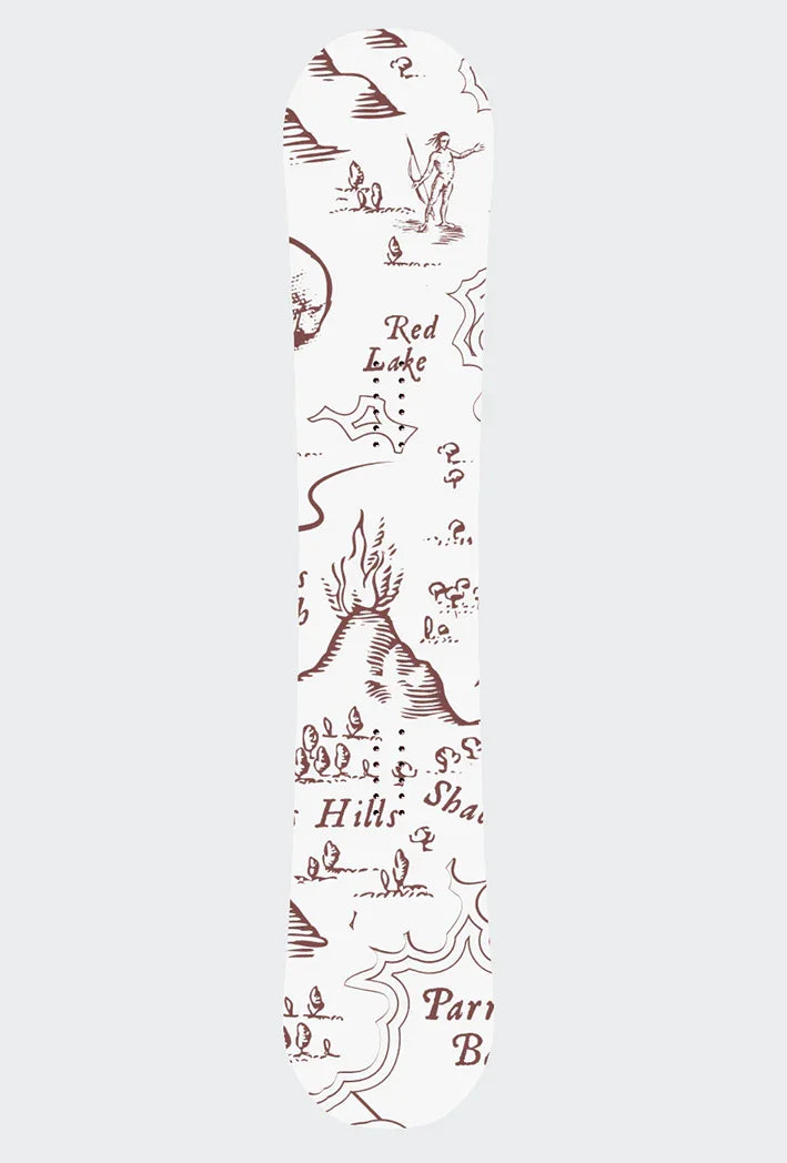 Weißer Snowboard-Sticker mit braunem Vintage-Karten-Design, inklusive Vulkan, See und Entdecker.