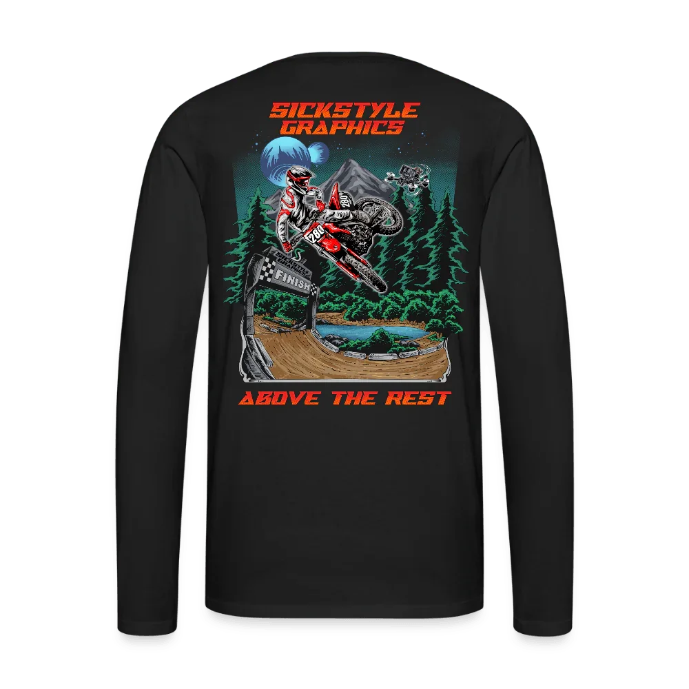 Svart herrlangarmsshirt med röd motocross-förare och skogdesign.