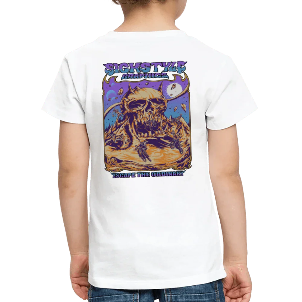 Weißes Kinder-T-Shirt mit farbigem “Escape the Ordinary” Totenkopf-Design auf dem Rücken.