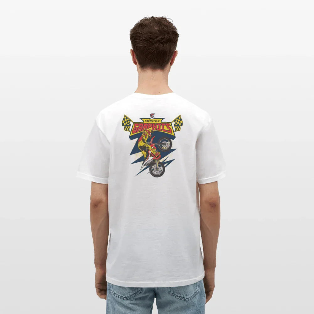 Camiseta blanca para hombre con gráfico Motocross “Send it” en la espalda.
