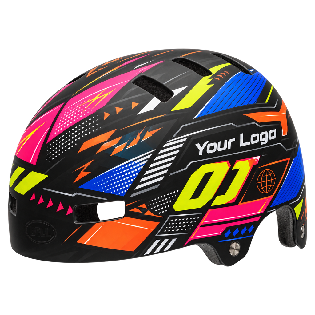 Designvisualisierung: Helm-Aufkleber Race Division mit bunten Rennsportgrafiken und der Nummer 01 auf dem runden Beispielhelm.