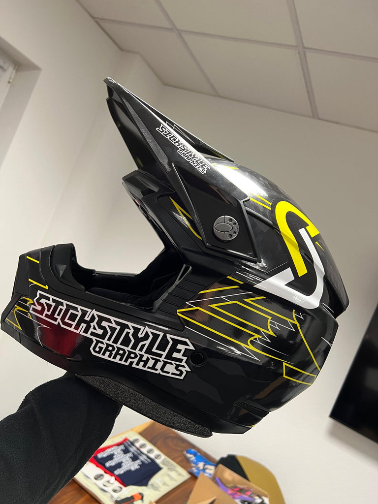 Custom Helm Dekor - Entwurf - Sickstyle Graphics